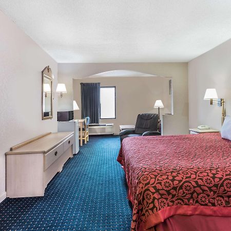 Days Inn By Wyndham Panama City/Callaway Экстерьер фото