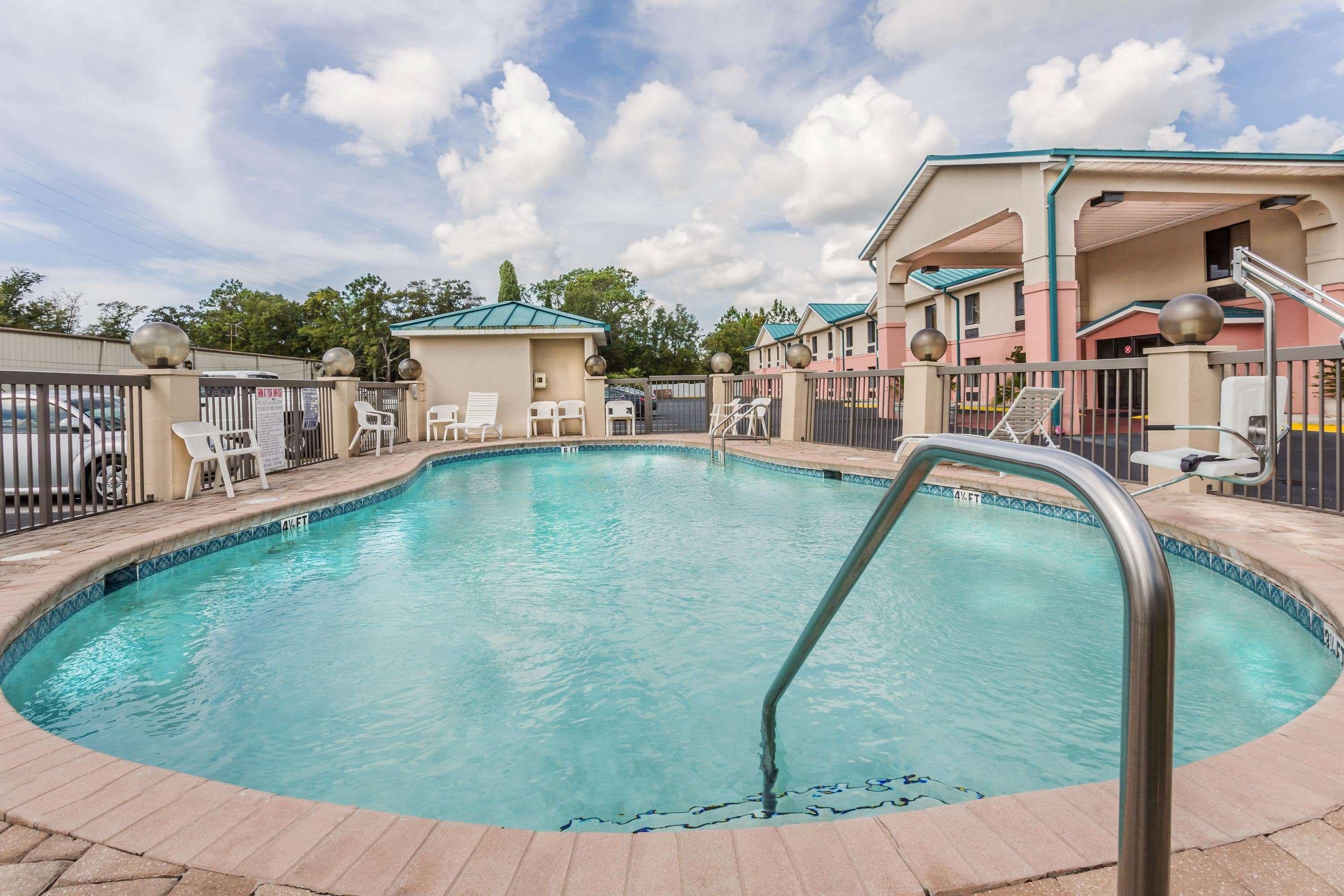 Days Inn By Wyndham Panama City/Callaway Экстерьер фото